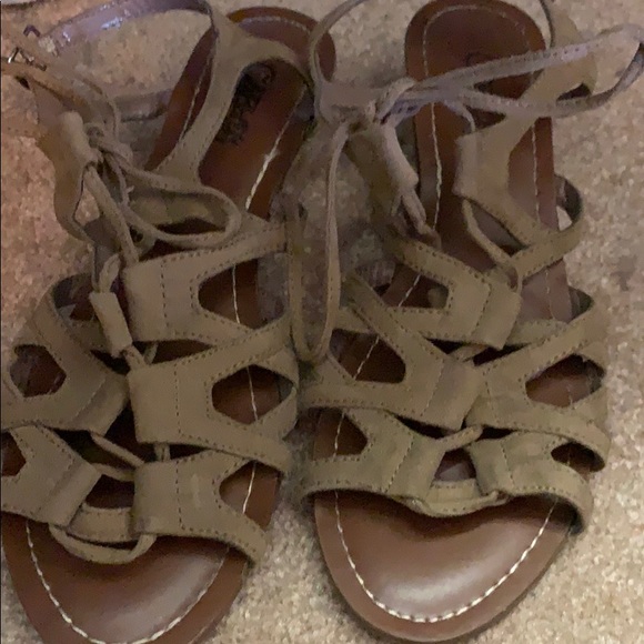 SANDALS - Picture 1 of 3